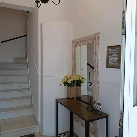 Apartment Andriani *
